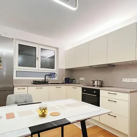 Ihr Exklusiver Rueckzugsort - Luxurioes Wohnen - Entspannen Apartament Frankfurt nad Menem